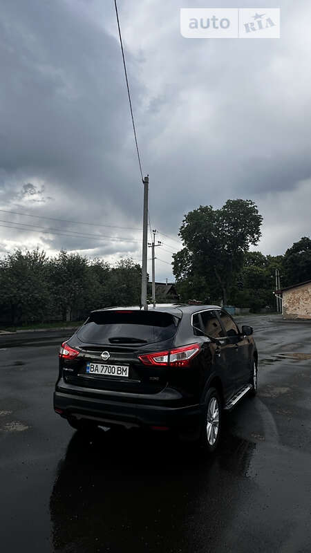 Внедорожник / Кроссовер Nissan Qashqai 2016 в Голованевске