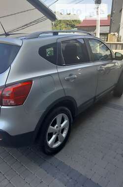 Позашляховик / Кросовер Nissan Qashqai 2009 в Рожнятові