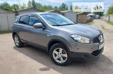 Позашляховик / Кросовер Nissan Qashqai 2013 в Києві