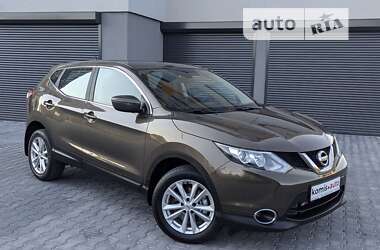 Внедорожник / Кроссовер Nissan Qashqai 2016 в Хмельницком