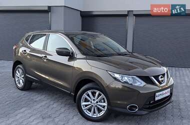 Внедорожник / Кроссовер Nissan Qashqai 2016 в Хмельницком