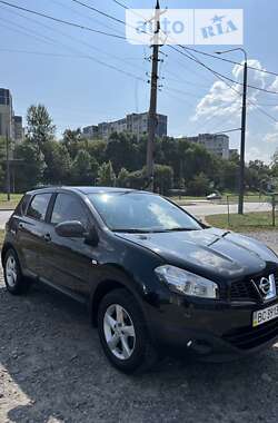 Позашляховик / Кросовер Nissan Qashqai 2012 в Львові