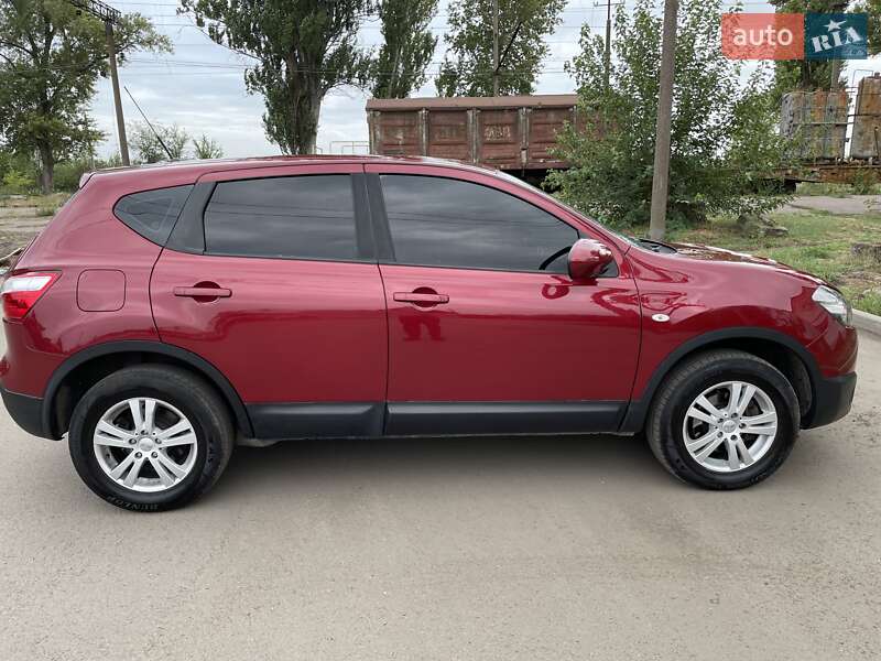 Позашляховик / Кросовер Nissan Qashqai 2012 в Олександрії