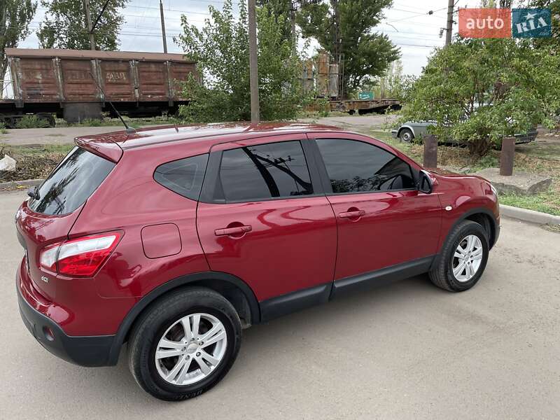 Позашляховик / Кросовер Nissan Qashqai 2012 в Олександрії
