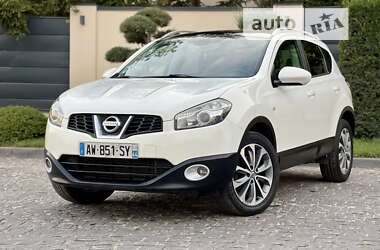 Внедорожник / Кроссовер Nissan Qashqai 2010 в Львове