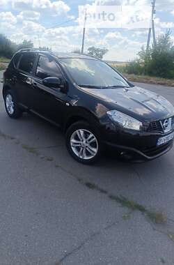 Позашляховик / Кросовер Nissan Qashqai 2012 в Миргороді