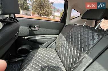 Внедорожник / Кроссовер Nissan Qashqai 2006 в 