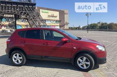 Позашляховик / Кросовер Nissan Qashqai 2010 в Харкові