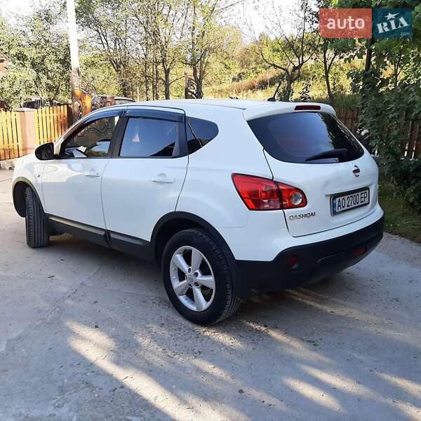 Внедорожник / Кроссовер Nissan Qashqai 2009 в Монастыриске