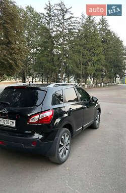 Внедорожник / Кроссовер Nissan Qashqai 2012 в Житомире