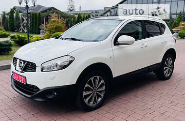 Позашляховик / Кросовер Nissan Qashqai 2012 в Стрию