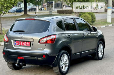 Позашляховик / Кросовер Nissan Qashqai 2012 в Калуші