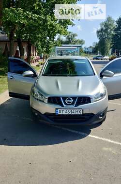 Внедорожник / Кроссовер Nissan Qashqai 2012 в Ивано-Франковске