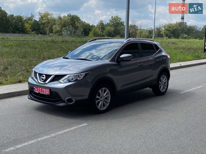 Позашляховик / Кросовер Nissan Qashqai 2015 в Києві