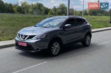 Позашляховик / Кросовер Nissan Qashqai 2015 в Києві