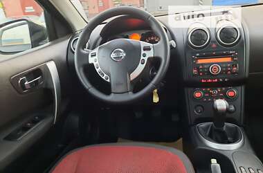 Внедорожник / Кроссовер Nissan Qashqai 2009 в Полтаве