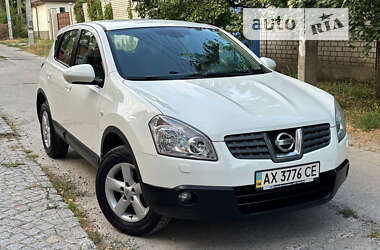 Внедорожник / Кроссовер Nissan Qashqai 2010 в Харькове