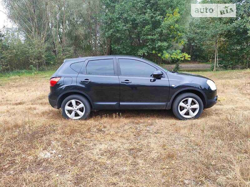 Позашляховик / Кросовер Nissan Qashqai 2008 в Чернігові