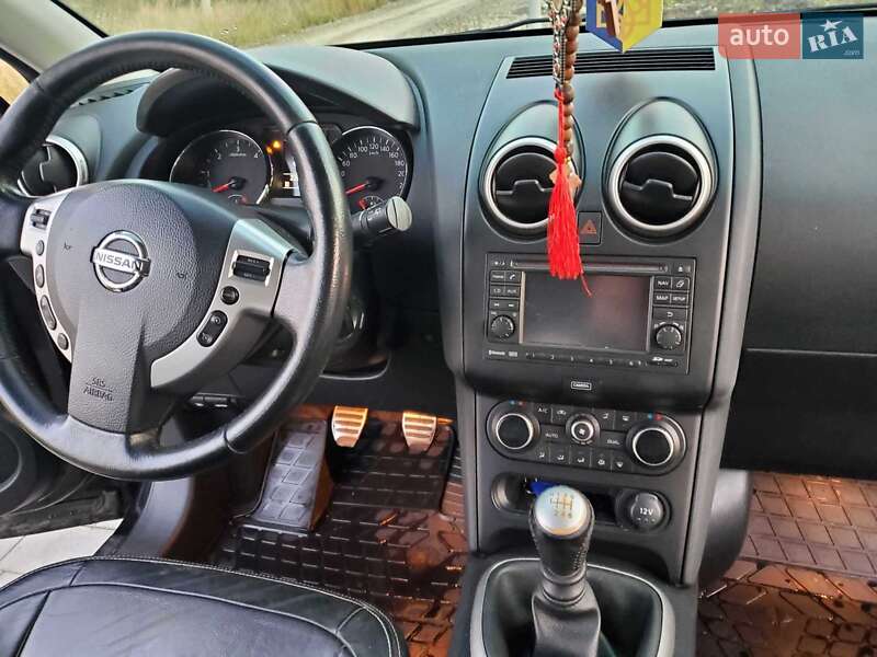 Внедорожник / Кроссовер Nissan Qashqai 2012 в Виноградове