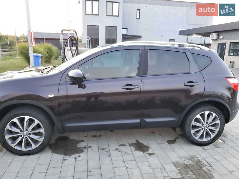 Внедорожник / Кроссовер Nissan Qashqai 2012 в Виноградове