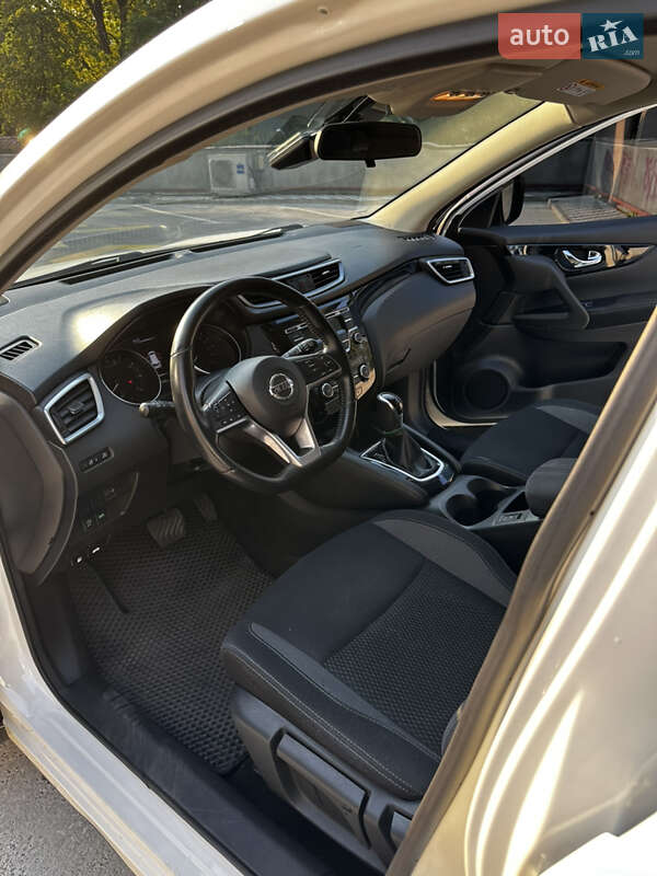 Внедорожник / Кроссовер Nissan Qashqai 2018 в Ирпене