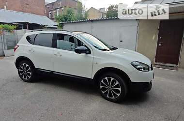 Внедорожник / Кроссовер Nissan Qashqai 2013 в Харькове