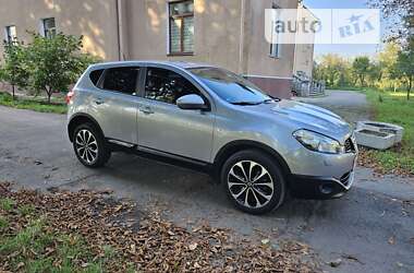 Внедорожник / Кроссовер Nissan Qashqai 2012 в Калуше