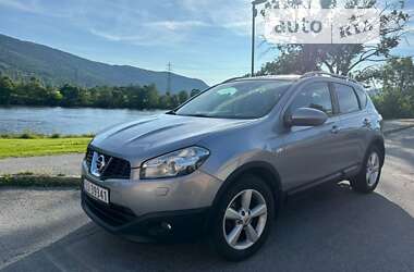 Позашляховик / Кросовер Nissan Qashqai 2010 в Рівному