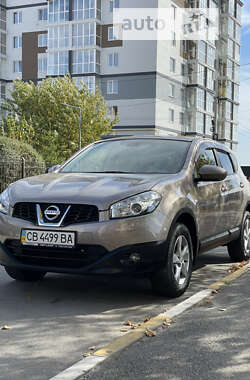 Позашляховик / Кросовер Nissan Qashqai 2012 в Києві