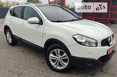 Позашляховик / Кросовер Nissan Qashqai 2012 в Радивиліві