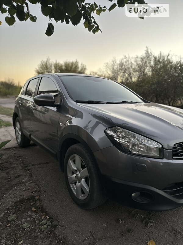 Позашляховик / Кросовер Nissan Qashqai 2011 в Тернівці