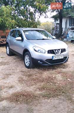 Внедорожник / Кроссовер Nissan Qashqai 2010 в Черкассах