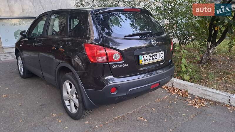 Позашляховик / Кросовер Nissan Qashqai 2008 в Києві