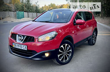 Внедорожник / Кроссовер Nissan Qashqai 2011 в Харькове