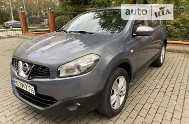 Позашляховик / Кросовер Nissan Qashqai 2010 в Львові