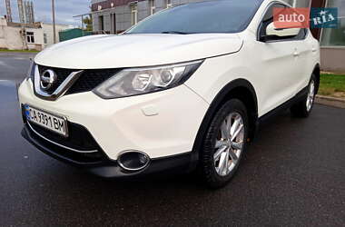 Позашляховик / Кросовер Nissan Qashqai 2015 в Золотоноші