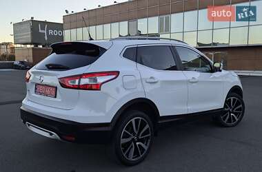 Внедорожник / Кроссовер Nissan Qashqai 2014 в Киеве