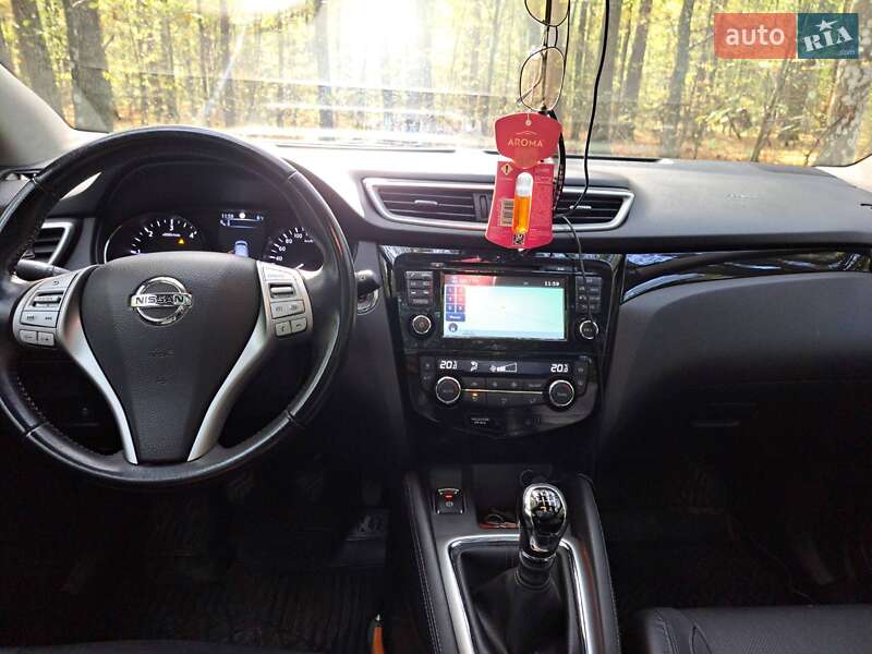 Позашляховик / Кросовер Nissan Qashqai 2017 в Житомирі
