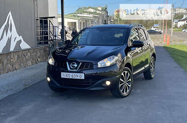 Позашляховик / Кросовер Nissan Qashqai 2012 в Стрию