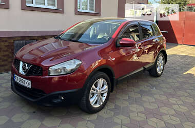 Внедорожник / Кроссовер Nissan Qashqai 2010 в Харькове