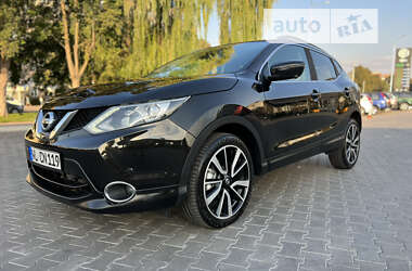 Внедорожник / Кроссовер Nissan Qashqai 2015 в Луцке