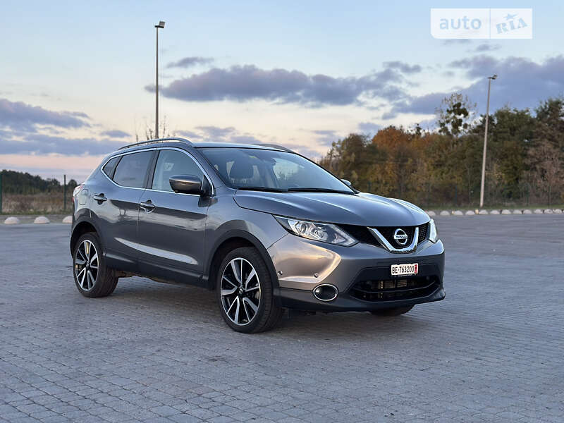 Позашляховик / Кросовер Nissan Qashqai 2016 в Бродах