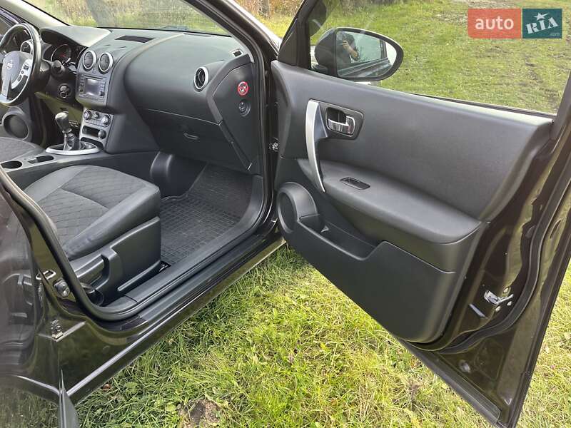 Позашляховик / Кросовер Nissan Qashqai 2011 в Снятині