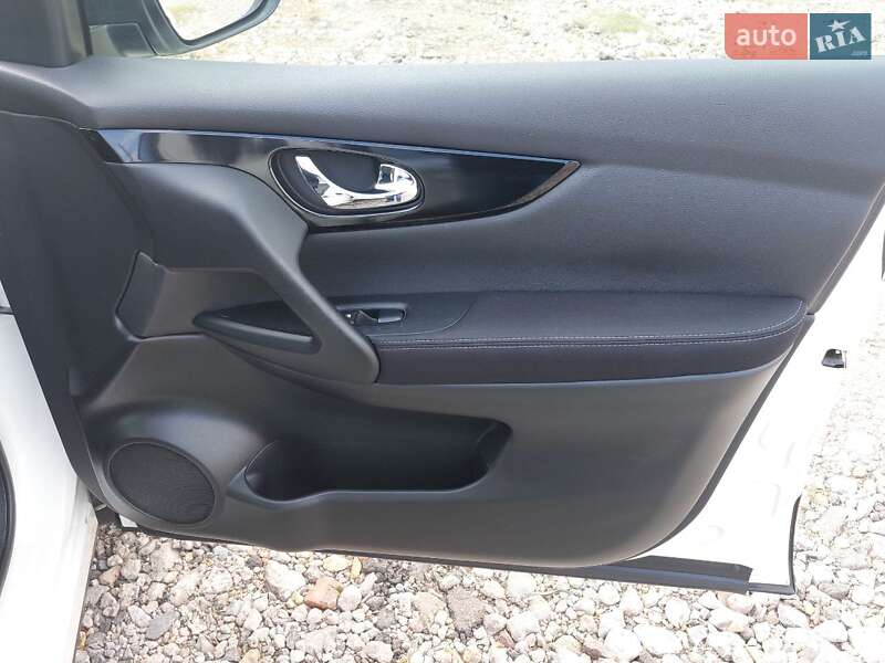 Позашляховик / Кросовер Nissan Qashqai 2015 в Одесі