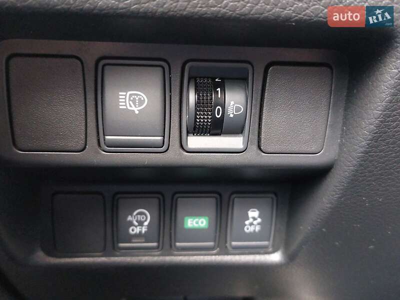 Позашляховик / Кросовер Nissan Qashqai 2015 в Одесі