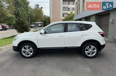 Позашляховик / Кросовер Nissan Qashqai 2012 в Рівному