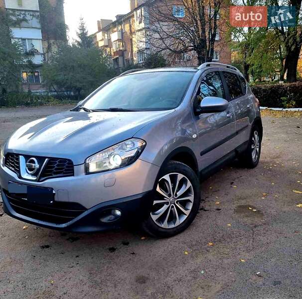 Внедорожник / Кроссовер Nissan Qashqai 2010 в Подольске