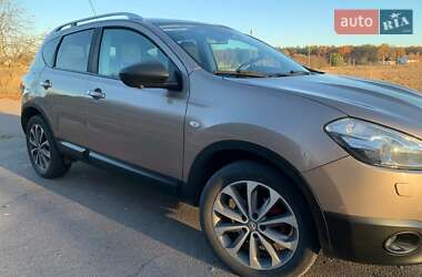 Внедорожник / Кроссовер Nissan Qashqai 2013 в 