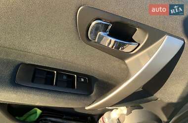 Внедорожник / Кроссовер Nissan Qashqai 2013 в 
