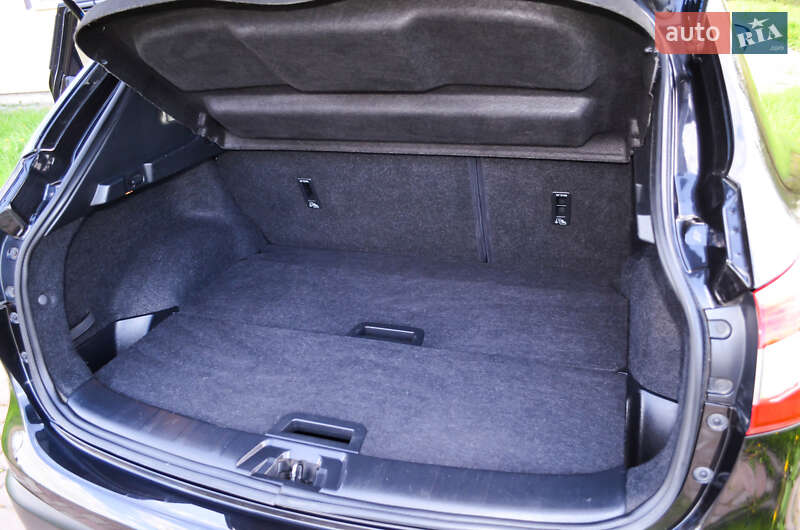 Внедорожник / Кроссовер Nissan Qashqai 2015 в Луцке